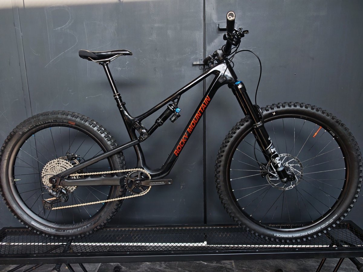 Rocky Mountain Altitude 50 Carbon, foto 1