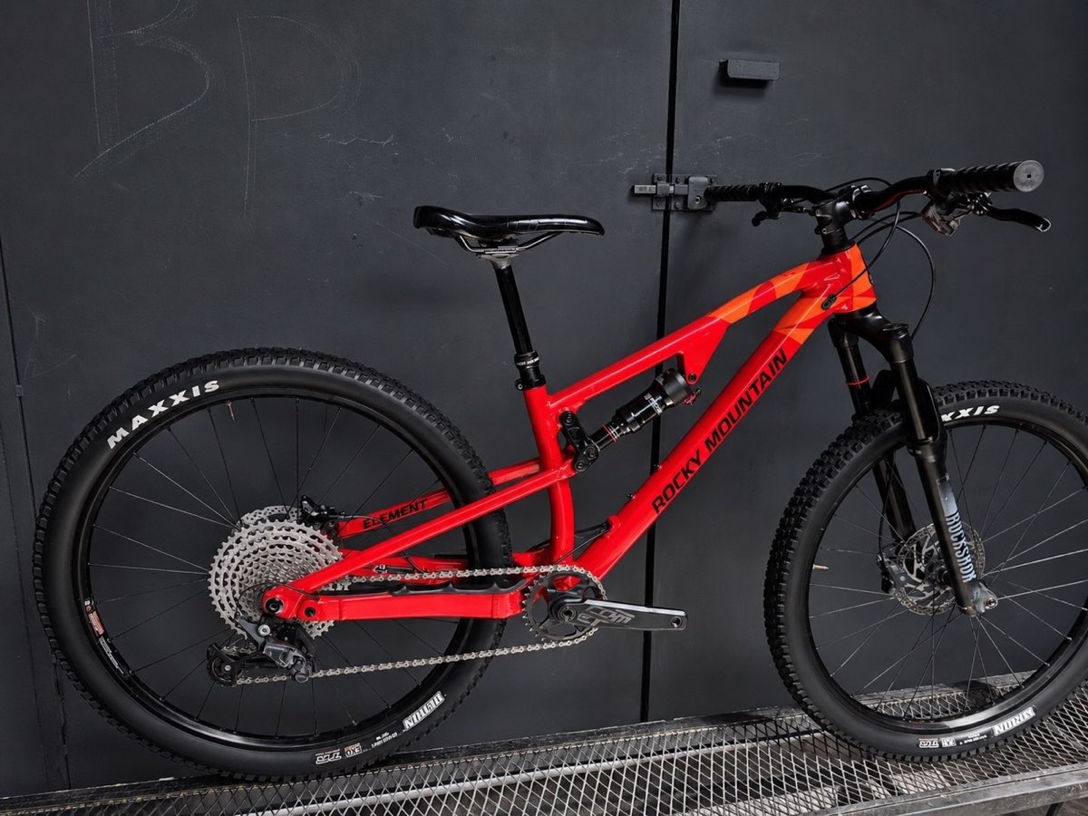 Rocky Mountain Instinct, foto 2