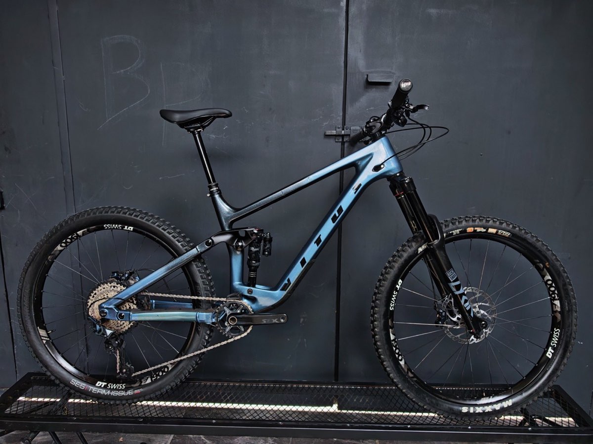 Vitus Sommet Carbon, foto 1