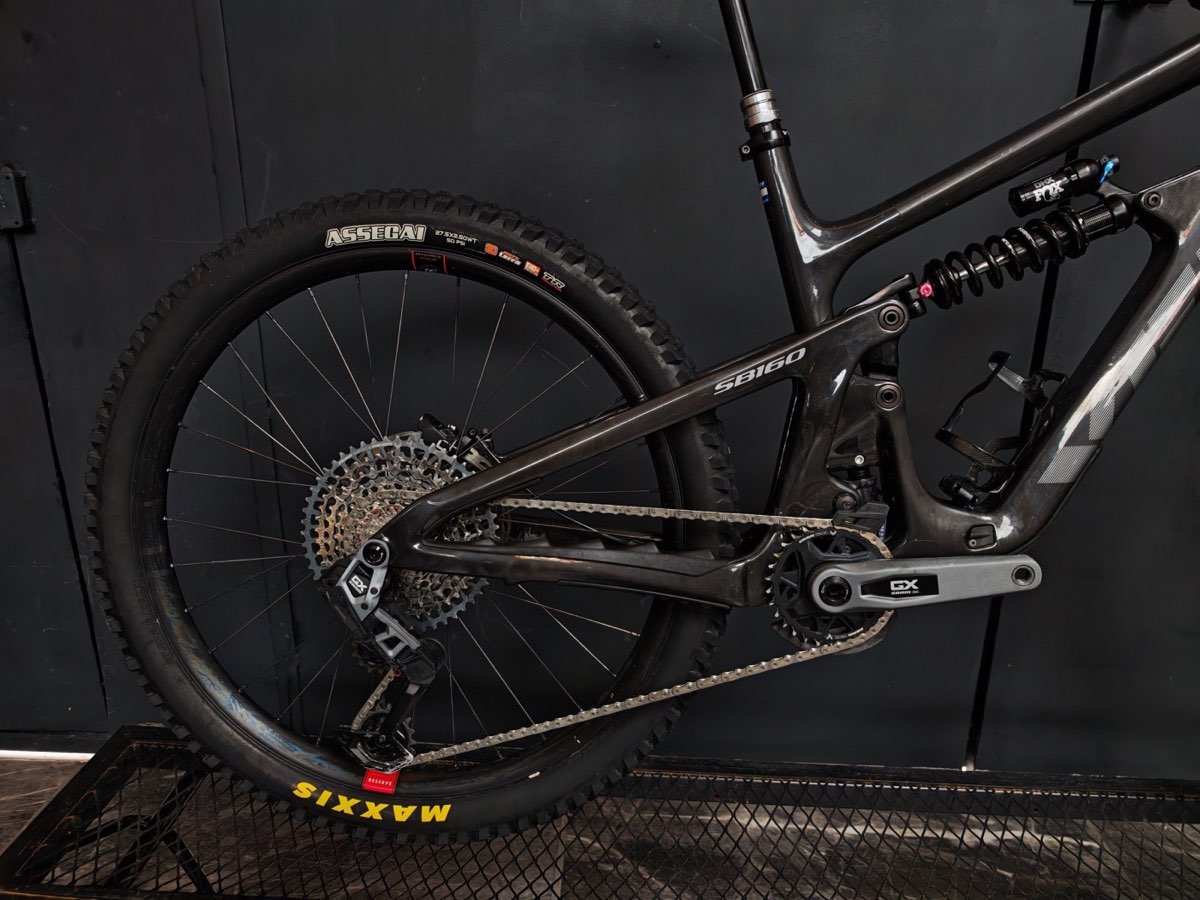 Yeti SB160 Carbon Black Edition, foto 4