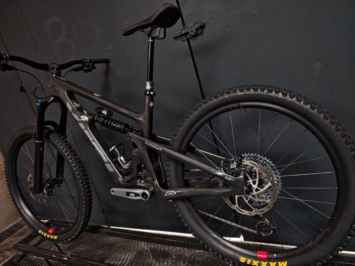 Yeti SB160 Carbon Black Edition, foto 7