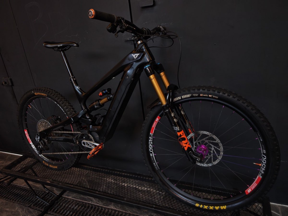 YT Decoy Core 4 Carbon, foto 2